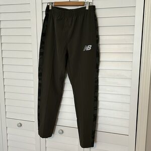 New Balance Light Weight Training Pants - Camouflage Strip Green - Size M - NWOT
